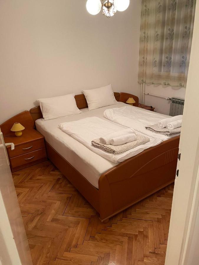 Lolly Apartment Karlovac Exterior photo